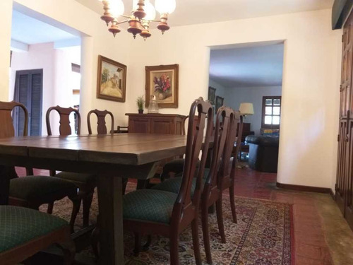Imagen 10 de 30 de Se Vende Hermosa Casa Colonial 550m2 7h/6b/4p La Lagunita 7108