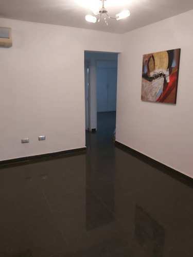 Imagen 11 de 18 de Venta De Apartamento En El Bosque. Planta 100%. Código 129523