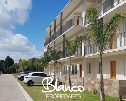 Departamento  En Venta En Jardines De Saraví, Pilar, G.b.a. Zona Norte