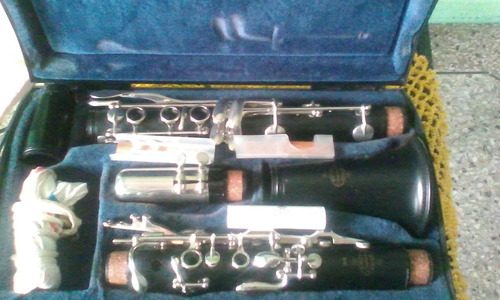 Imagen 2 de 10 de Clarinete Buffet Crampon Paris B10 Como Nuevo