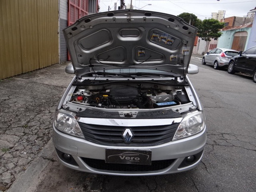 Renault Logan Expression 1.6 Completo 2011