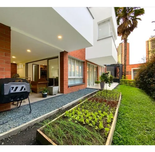 Casa En Venta En San Remo. Cod V12622
