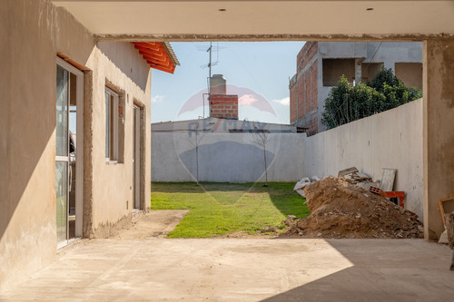 Imagen 7 de 22 de Casa En Venta De 2 Dormitorios En Gorina