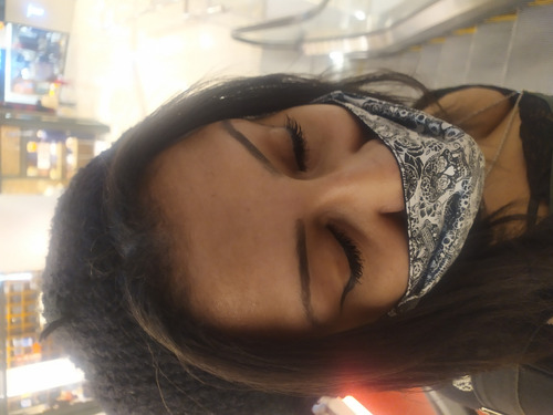 Imagem 1 de 1 de Sobrancelhas Vanessao