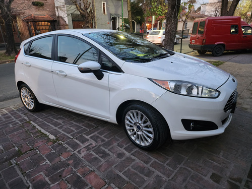 Ford Fiesta Kinetic 1.6 Titanium Powershift 120cv