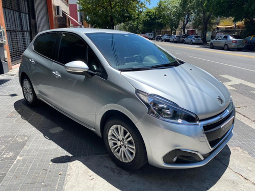 Peugeot 208 Allure 1.5 Nav 2017 Cassano Automobili