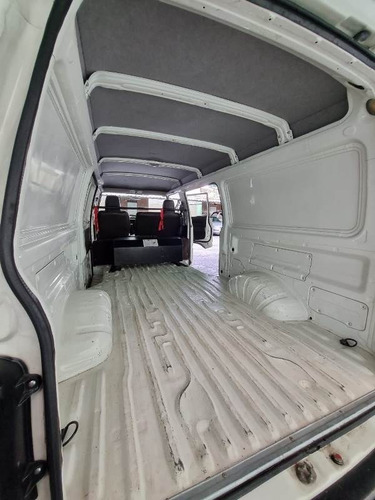 Imagen 7 de 18 de Mitsubishi L300