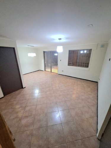 Se Vende Casa En Talca, Sector Oriente (107089)