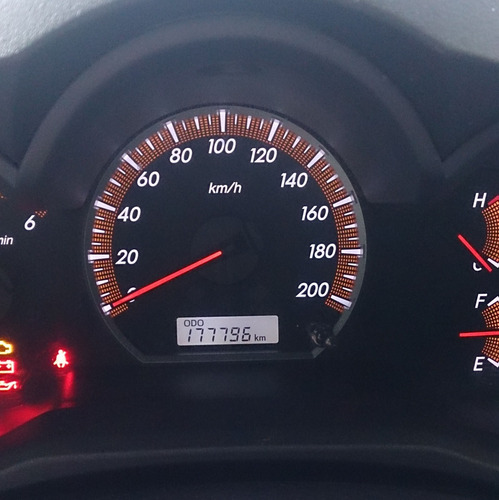 Toyota Hilux 3.0 Cd Srv Cuero 171cv 4x2 - E4