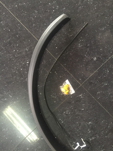 Platina Borde Rueda Delantera Izquierda Ecosport 03-08