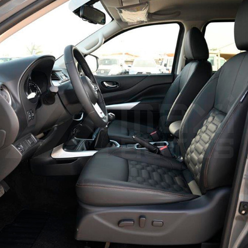 Nissan Navara 2025