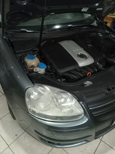 Volkswagen Vento 2.5 Luxury 170cv