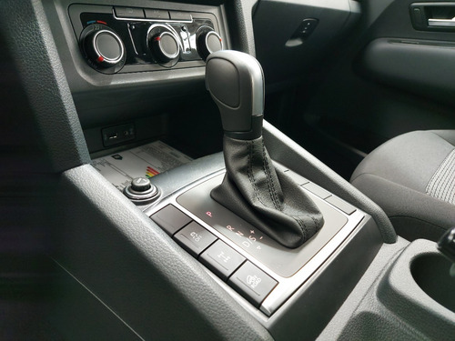 Imagen 17 de 25 de Volkswagen Amarok Comfortline 4x2 At