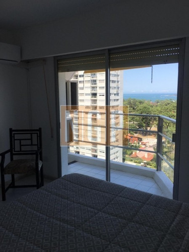Apartamento En Roosevelt, 3 Dormitorios *-ref:17233