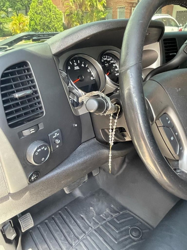 Imagen 11 de 15 de Chevrolet Silverado
