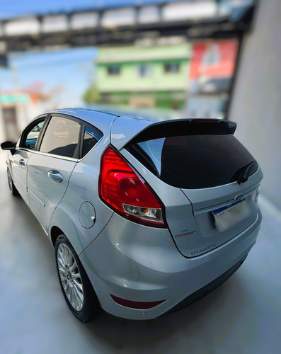 Ford Fiesta 1.6 16v Titanium Flex Powershift 5p
