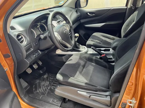 Nissan NP300 Frontier 2.5 Le Aa Mt