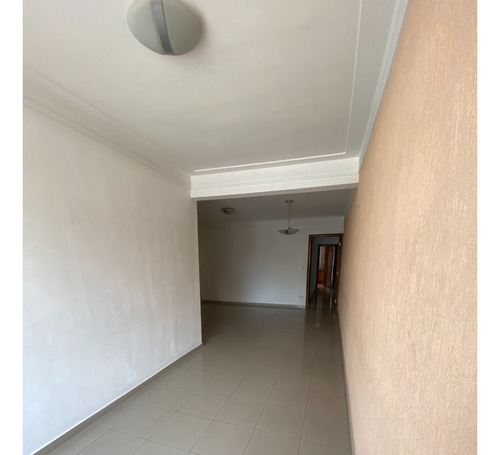 Apartamento Alto Padrão 1 Suíte + 2 Quartos.