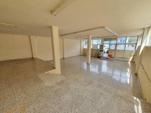 Edificio Comercial En Venta En La Colonia Gabriel Ramos Millán