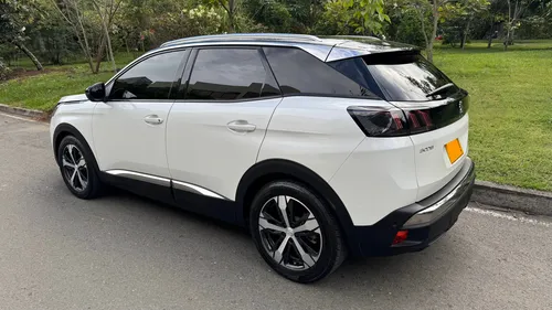 Peugeot 3008 1.6 Allure