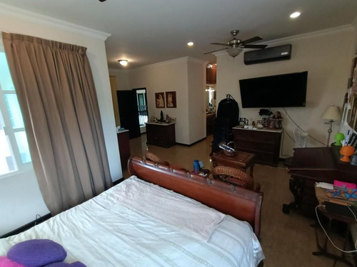 Casa En Lagos Del Sol En Venta