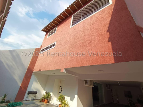 Casa En Venta En Villas De Aragua Maracay Aragua 24-15901 Irrr