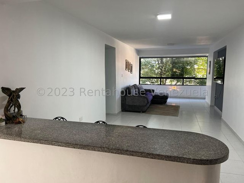 Yoselin Cabesas Vende Apartamento En Cabudare 25-5670 Yc