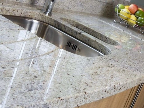 Imagen 3 de 3 de Lamina De Granito Kashimir White Para Tope De Cocina