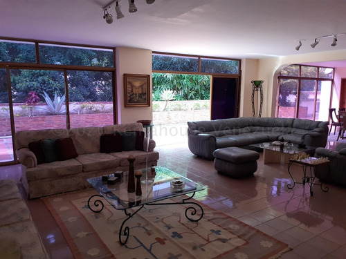 Imagen 2 de 14 de Casa En Venta Prados Del Este 21-3314, Rudy 04241346326