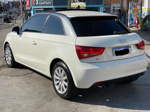 Imagem 7 de 15 de Audi A1 1.4 Tfsi Attraction 16v 122cv 2012