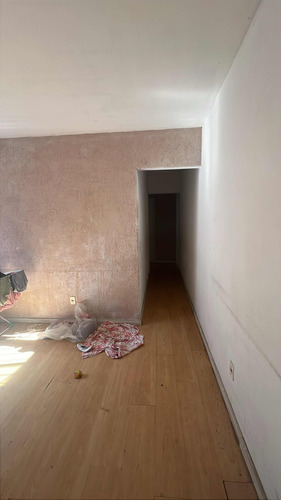 Apartamento Com 2 Quartos. Sala, Cozinha, Banheiro