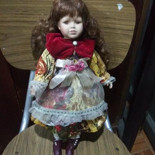 Muñeca En Porcelana. Colección