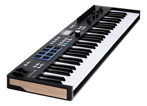 Teclado Controlador Arturia Keylab Essential 61 Mk3 Black