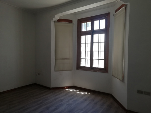 Excelente Casa Comercial Sector Parque Bustamante