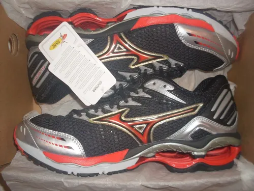 Mizuno wave creation clearance 8