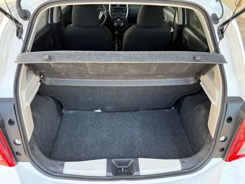 Nissan March 1.6 Sense Mt