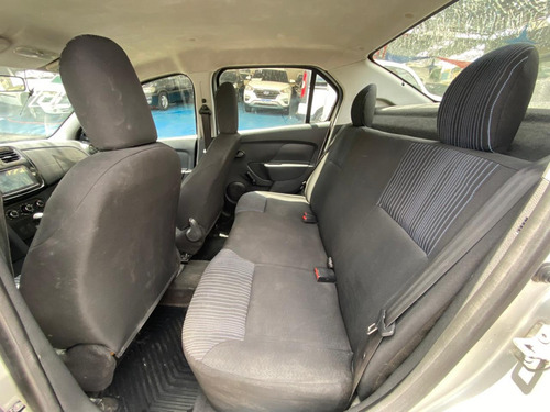 Renault Logan 1.0 16v Authentique Hi-flex 4p