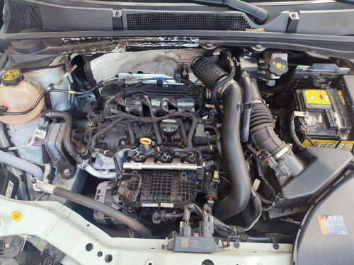 Chevrolet Onix plus 1.0 Ltz Turbo 4p