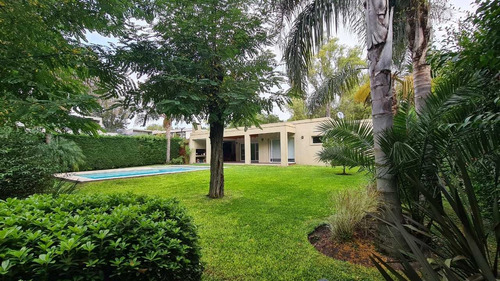 Casa En Venta Fincas De Iraola