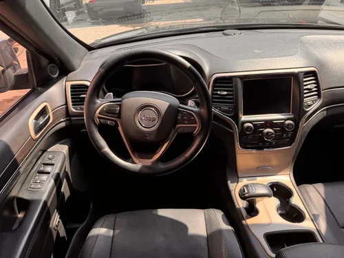 Jeep Grand Cherokee 5.7 Limited Lujo 4x4 At