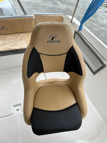 Arcoiris Fishing 6.0 C/honda 115hp 4t Inyeccion Permuta