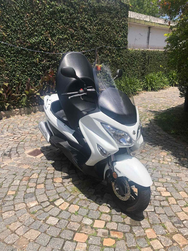Imagen 10 de 10 de Scooter Suzuki Burgman 200