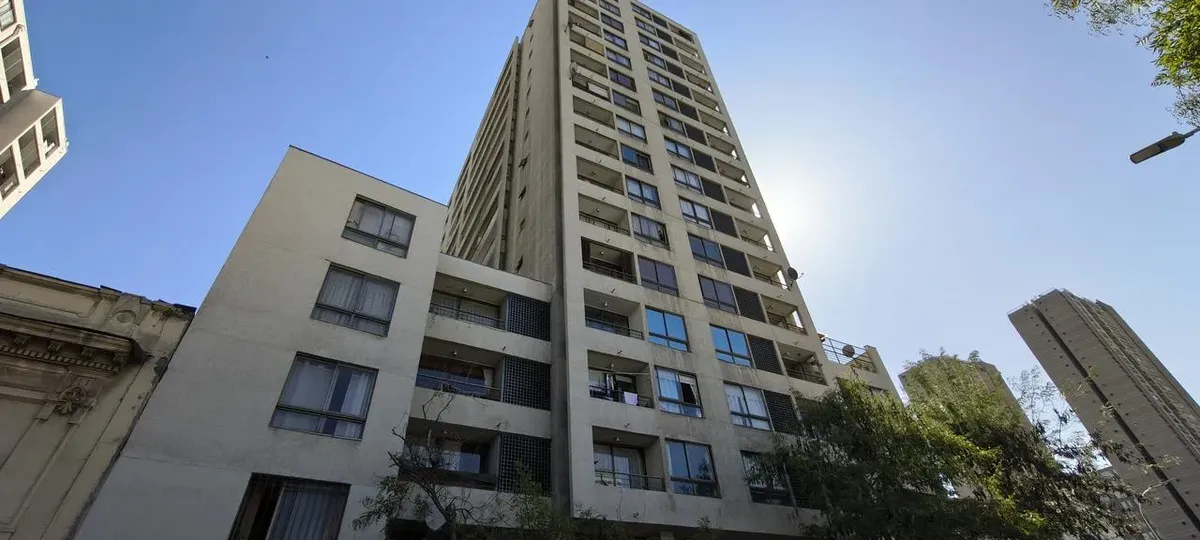 Imagen 2 de 14 de Comodo Depto En Arriendo 2d 2b En Dieciocho 715, Santiago