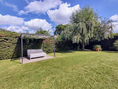 Casa En Venta En Santa Maria De Los Olivos