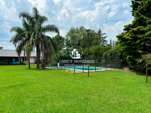 Venta Casa Quinta 2 Dormitorios Barrio Parque Las Lomadas Con Cochera