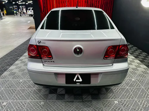 Volkswagen Jetta At