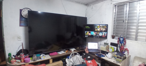 Smart Tv De 82 Philco Ptv82k90agib Com Tela Eled 4k (Usado)