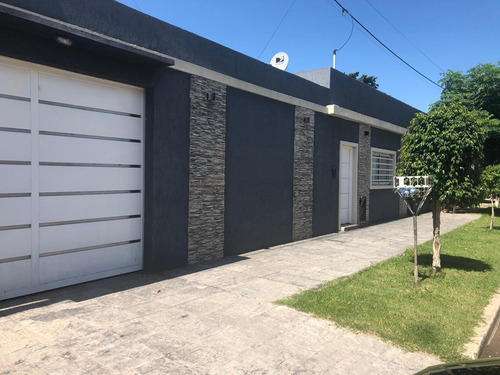 Imagen 2 de 19 de Casa En Venta En La Plata Calle 123 E/ 81 Y 81 Bis - Dacal Bienes Raices