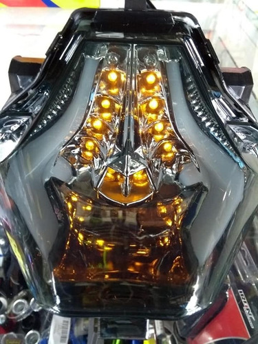 Imagen 3 de 6 de Stop Luz Trasera Humo Direccionales Yamaha R3 Mt-03 Fz 07