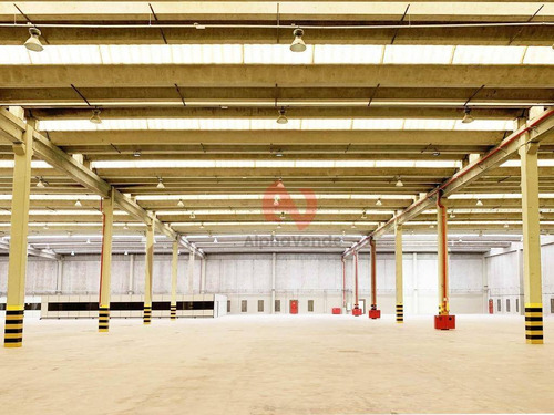 Alphaville - Galpão Para Alugar, 6961 M² Por R$ 175.000/mês - Barueri/sp - Ga0729
